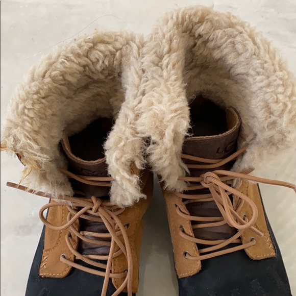 UGG Boots - Size 5 - Picture 6 of 9